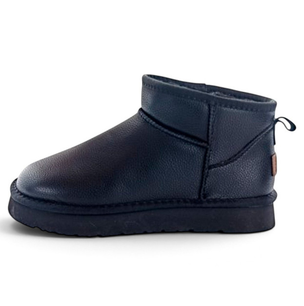UGG Ultra Mini Leather Black