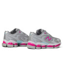 New Balance 2000 Grey Pink