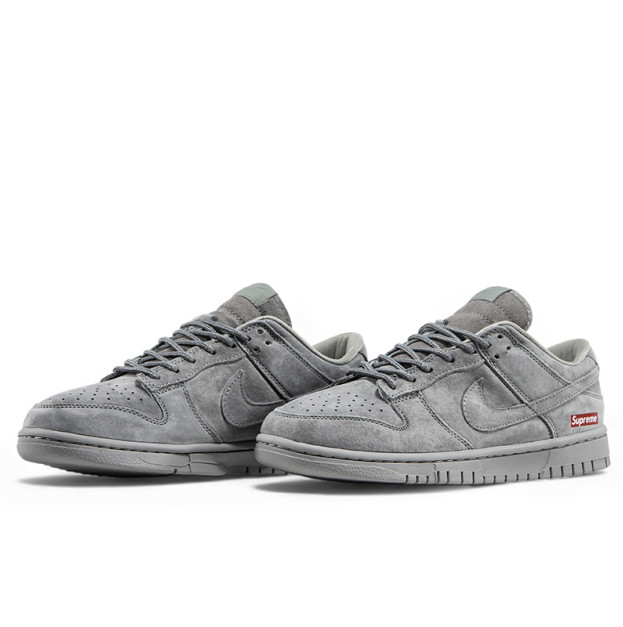 Nike SB Dunk Low x Supreme Grey
