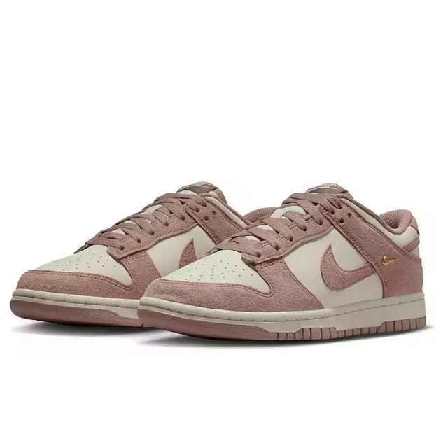 Nike Dunk Low Malt Mini Swoosh IB4417-105