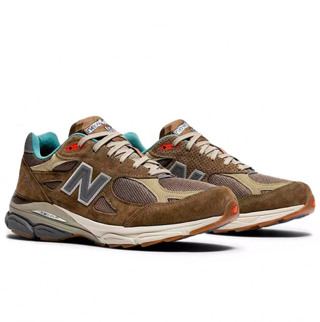 New Balance 990v3 x Bodega Anniversary M990BD3