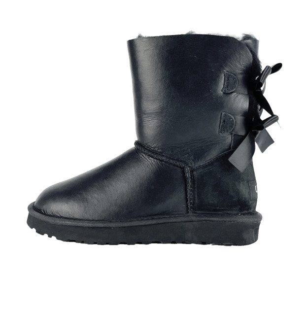 UGG Classic Short Bailey Bow III Black