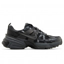 Nike V2K Run Black FD0736-001
