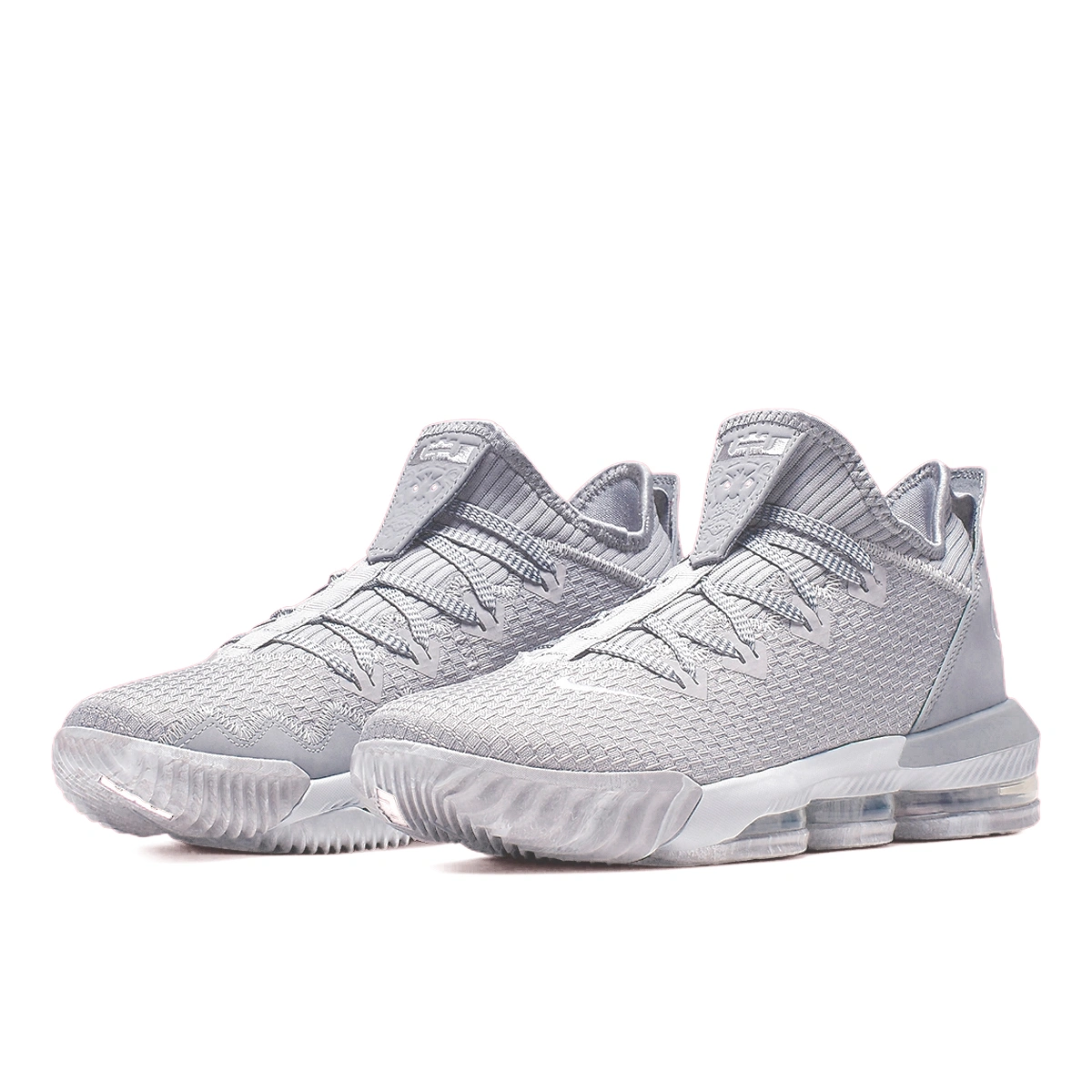 Sneakers lebron 16 discount