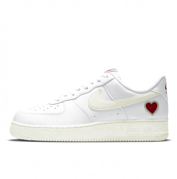 Nike Air Force 1 Low Valentines Day DD7117-100