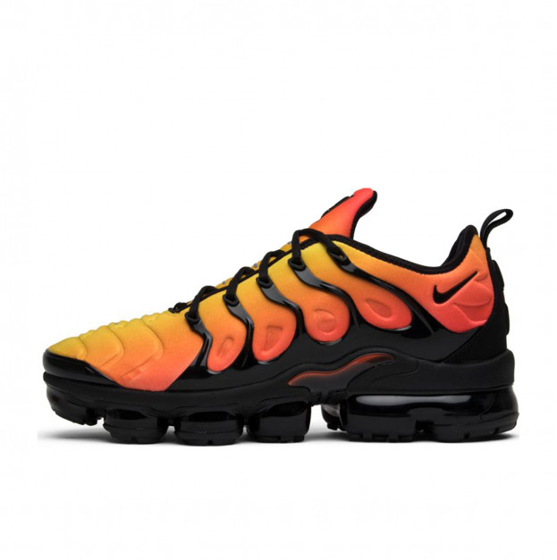 Nike Air VaporMax Plus Black Orange Crimson 924453-006