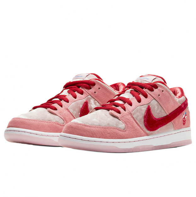 Nike SB Dunk Low StrangeLove Skateboards CT2552-800
