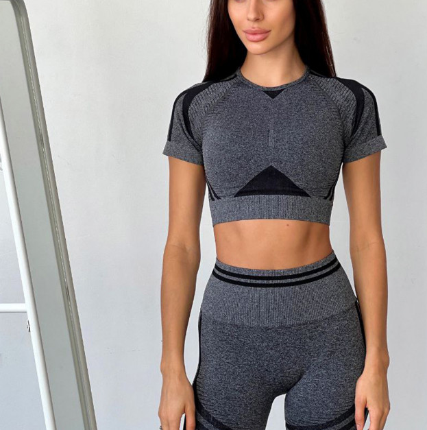 Кроп Топ Спортивний Темно Сірий