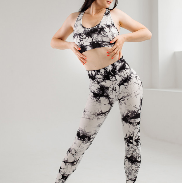 Топ Спортивний Чорно Білий