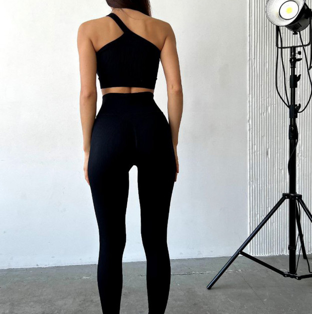 Легінси Чорні в Рубчик з Push-Up Ефектом