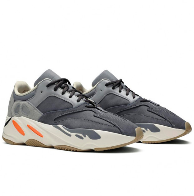 Adidas Yeezy Boost 700 Magnet FV9922